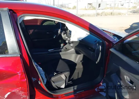 2021 Nissan Sentra Sv Xtronic Cvt z USA, uszkodzony, nr VIN 3N1AB8CV3MY242333